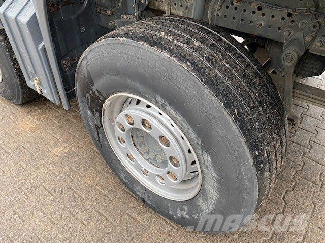 Mercedes-Benz AROCS 3743 傾卸式卡車