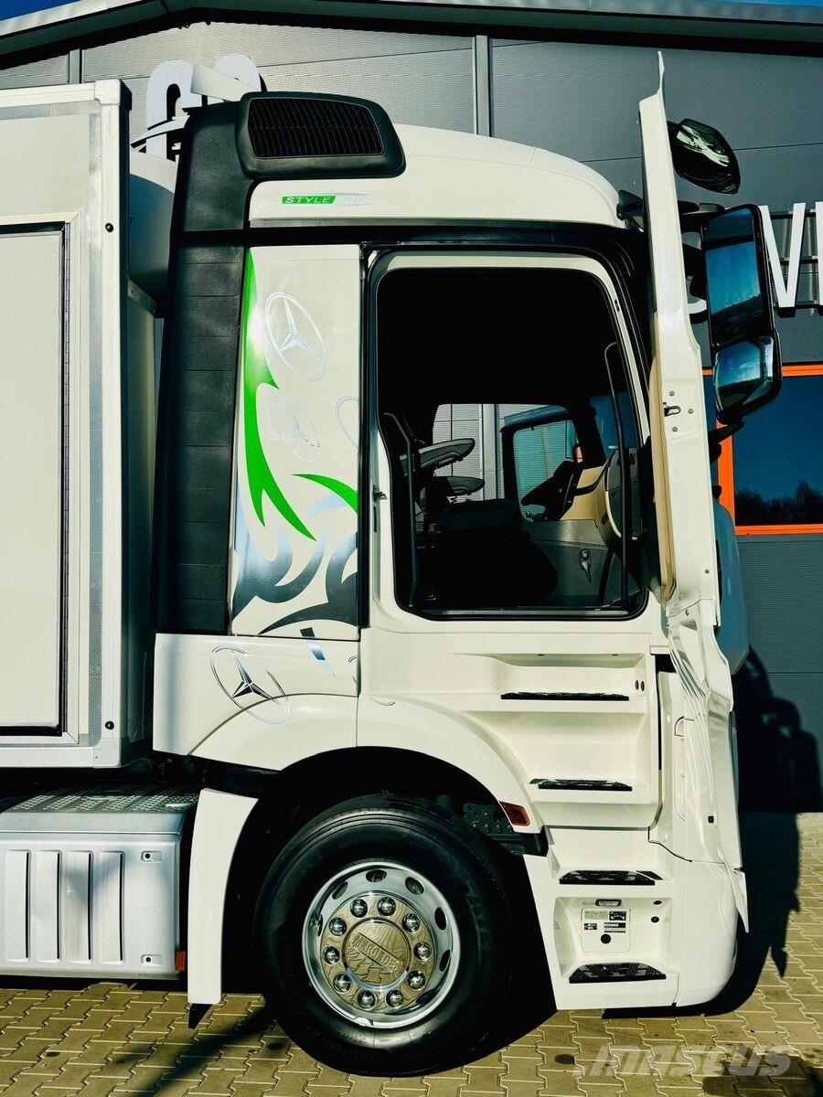 Mercedes-Benz Actros 2542 Temperature controlled trucks