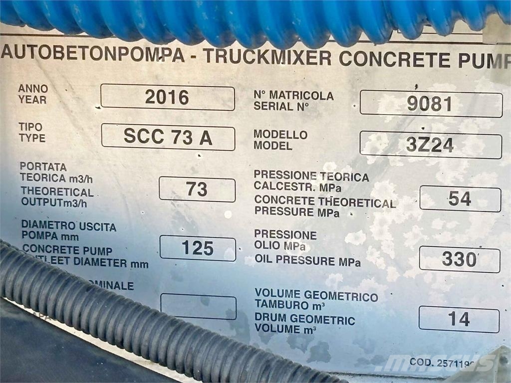 Mercedes-Benz AROCS 3743 * Betonpumpe + FUNK * 8x4 * TOP Betonikuorma-autot