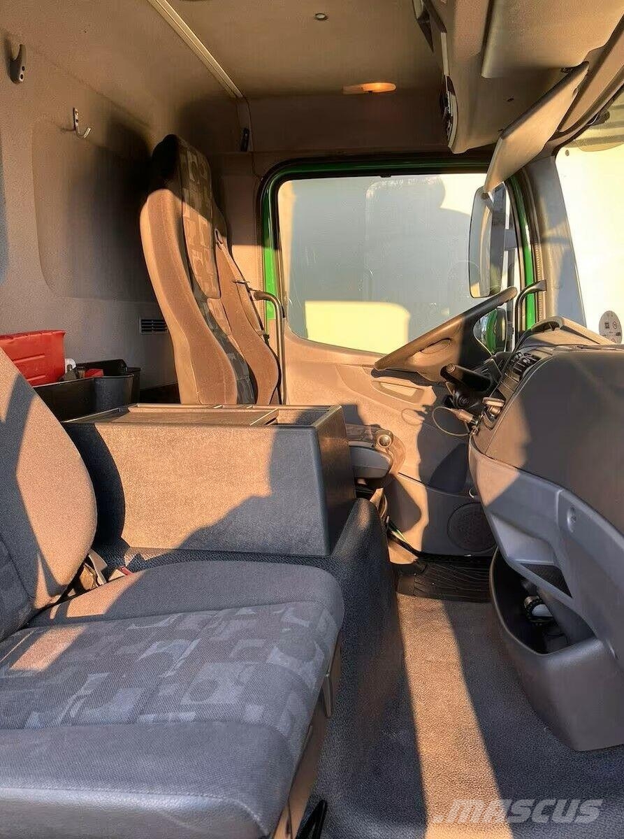 Mercedes-Benz Atego 1018 - Horse transporter Loomaveokid