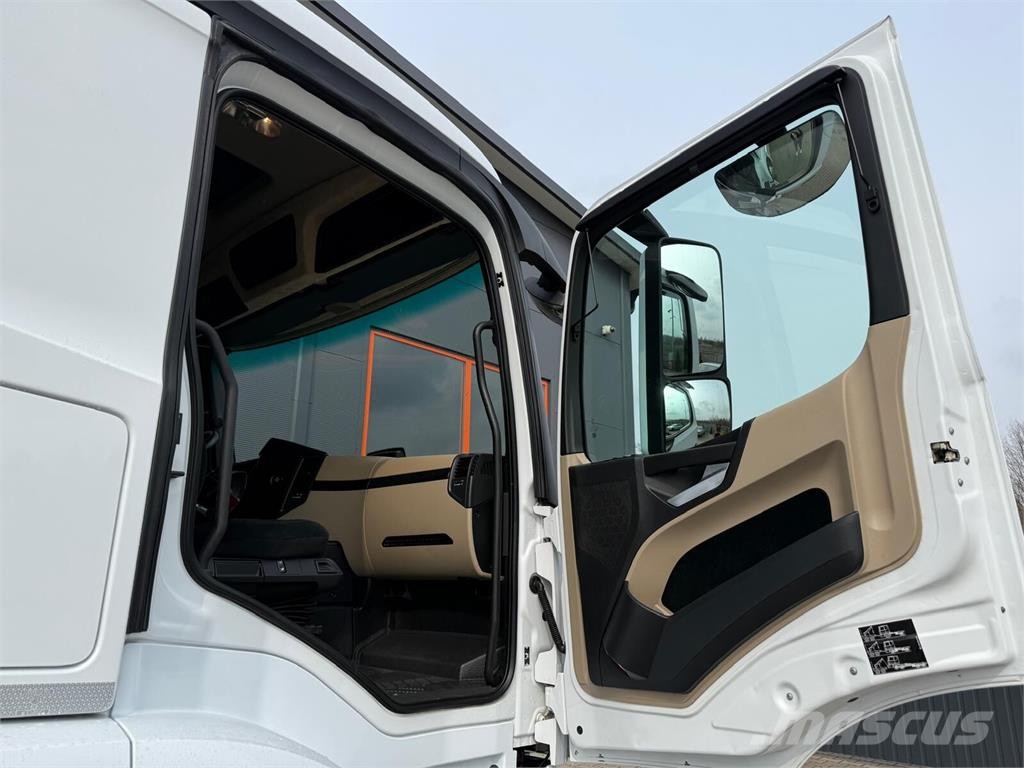 Mercedes-Benz Actros 1824 온도 조절식 트럭