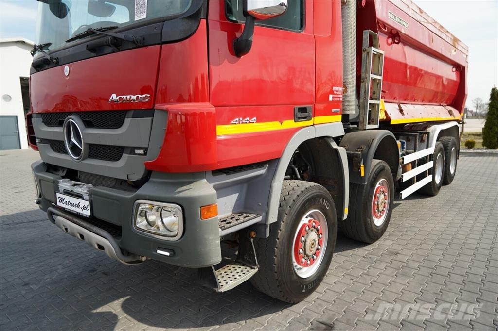 Mercedes-Benz ACTROS 4144 شاحنات قلابة