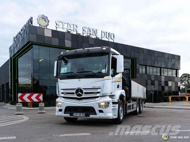 Mercedes-Benz AROCS 2532 6x2 PALFINGER PK 22002 平板栏板货车