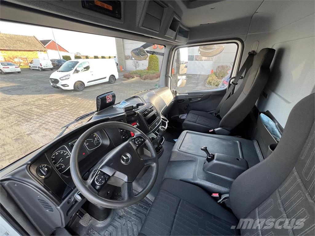 Mercedes-Benz ATEGO 816 REFRIGERATOR BODY HOOK ROHRBAHNEN 온도 조절식 트럭