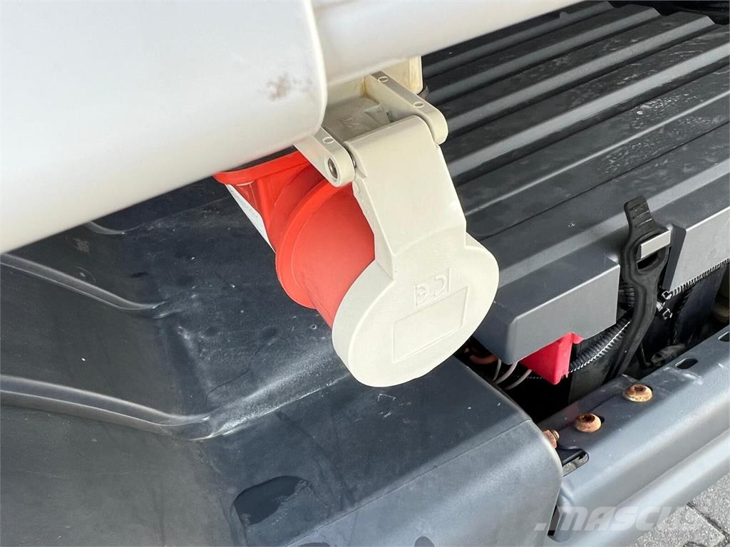 Mercedes-Benz ATEGO 816 REFRIGERATOR BODY HOOK ROHRBAHNEN 온도 조절식 트럭