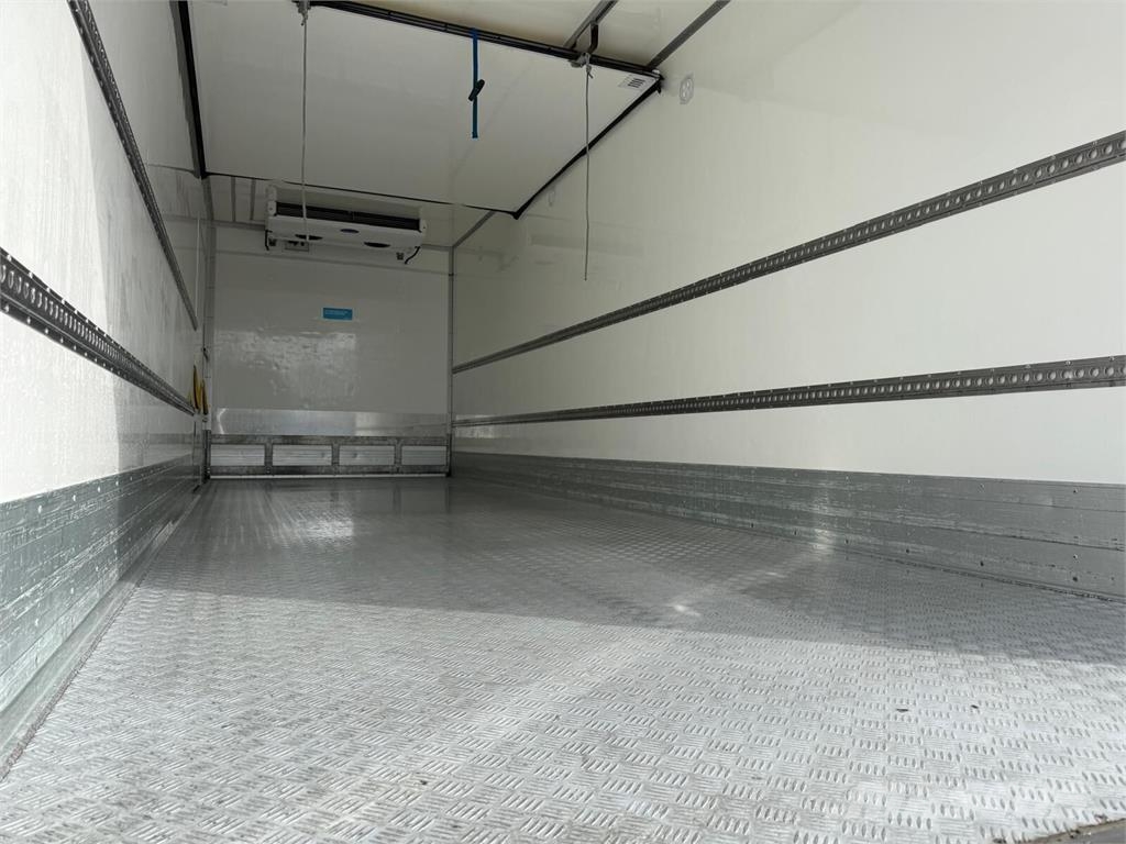 Mercedes-Benz Actros 1824 Kravas automašīnas - refrižeratori