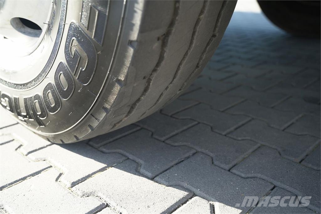 Mercedes-Benz Arocs 3240 Kamioni mikseri za beton