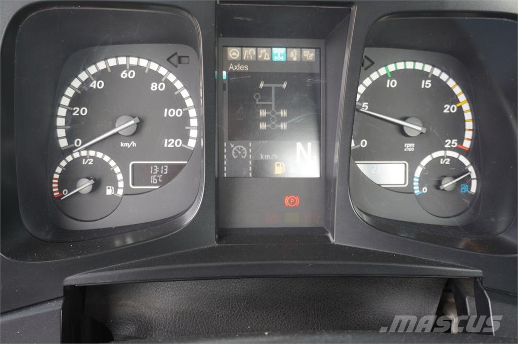 Mercedes-Benz Arocs 2633 flatbed truck / Crane FASSI F155A.0.23  Camiones de cama baja