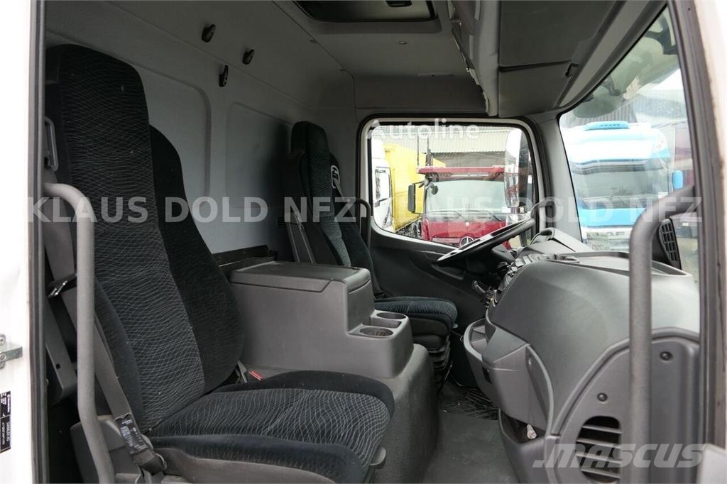 Mercedes-Benz Atego 823 Refrigerated Truck for Flower Transport Temperature controlled trucks