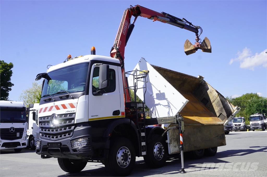 Mercedes-Benz Arocs 3236 8×4 / Crane Fassi F155A.0.22 / remote c Bañeras basculantes usadas