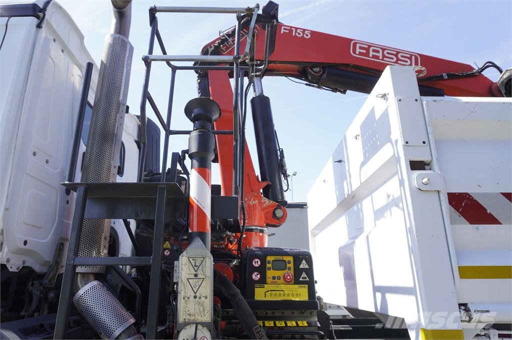 Mercedes-Benz Arocs 3236 8×4 / Crane Fassi F155A.0.22 / remote c Bañeras basculantes usadas