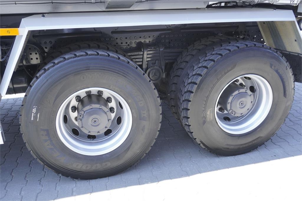 Mercedes-Benz Arocs 3236 8×4 / Crane Fassi F155A.0.22 / remote c Bañeras basculantes usadas
