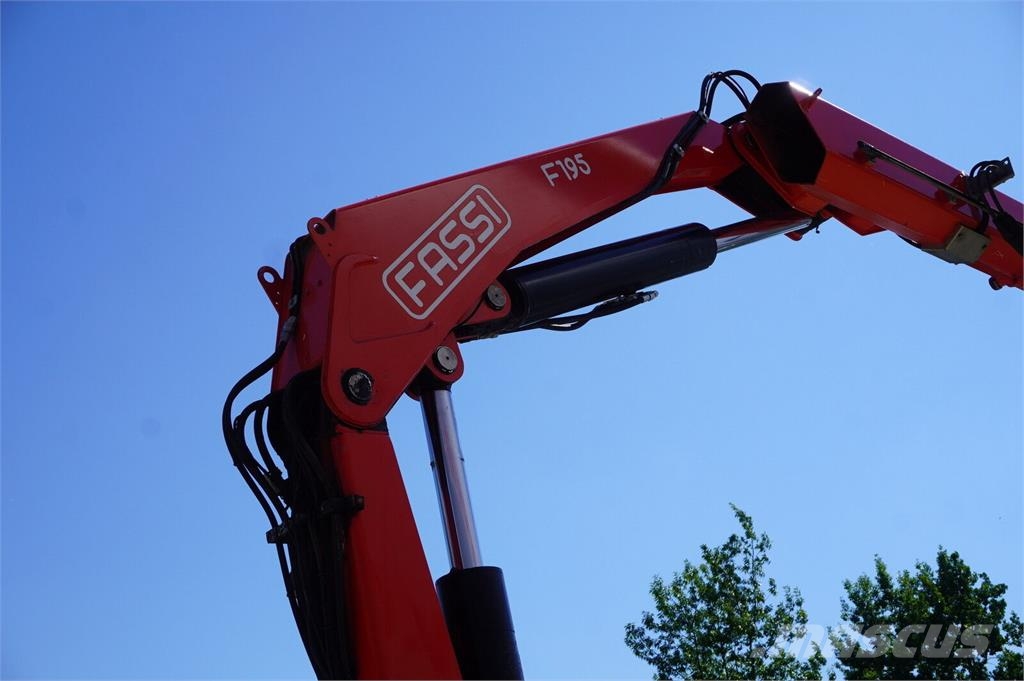Mercedes-Benz Arocs 2536 6×2 / 200 tho. km / Fassi F195 crane /  平板栏板货车