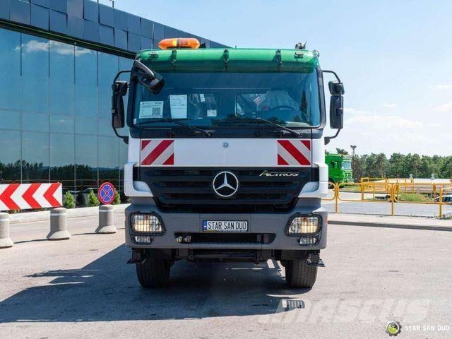 Mercedes-Benz Actrosr2044A 4x4 Hiab 211 EP-5 Crane 平板栏板货车
