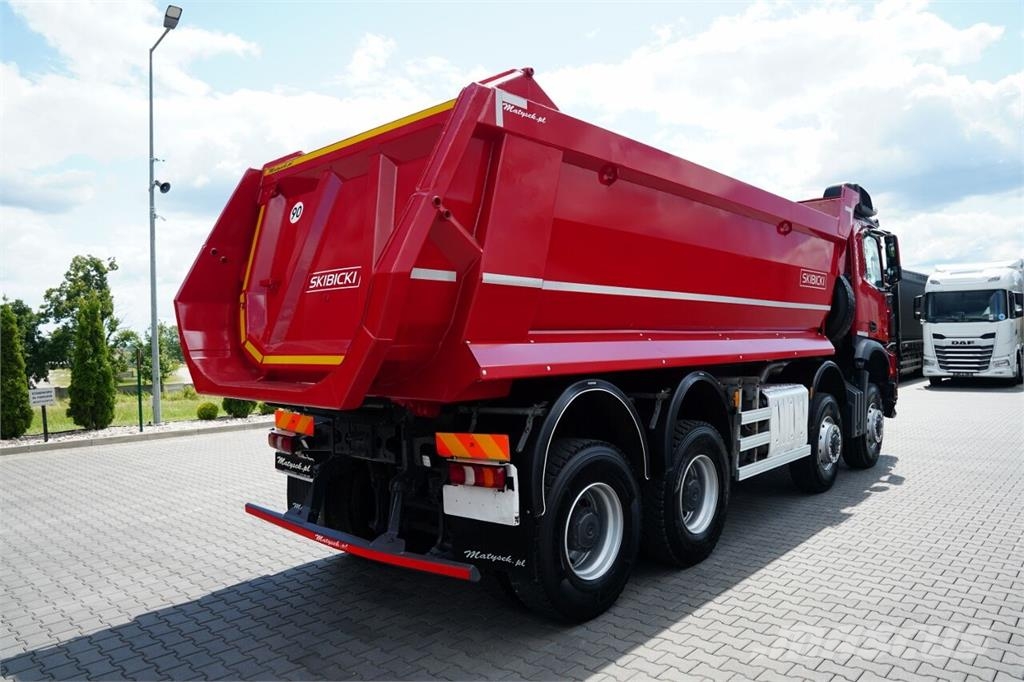 Mercedes-Benz AROCS 4145 / 8x8 / WYWROTKA TYLNOZSYPOWA / SKIBICK Kiperi kamioni