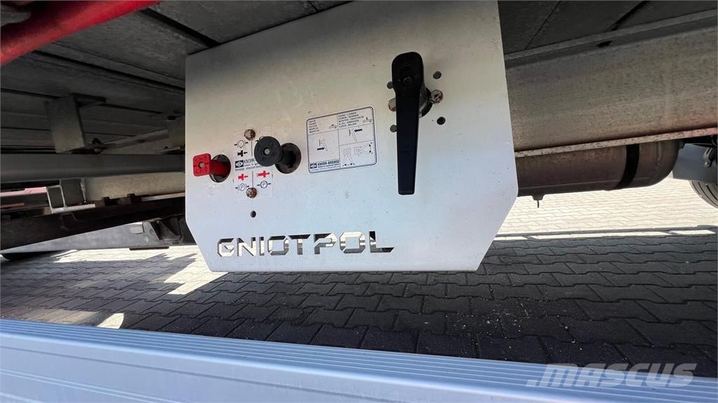 Mercedes-Benz ATEGO 1227 BIG SPACE EURO 6 CURTAIN TILT Camiones de caja de lona