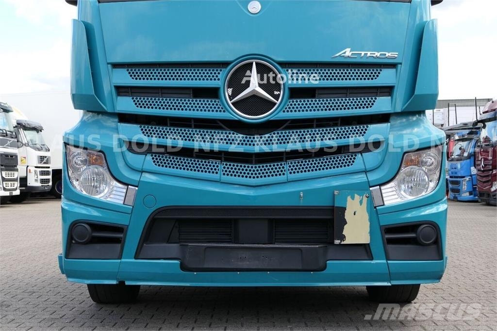 Mercedes-Benz Actros 1840 BDF Container Truck / 2 XL Fuel Tanks  Chasís