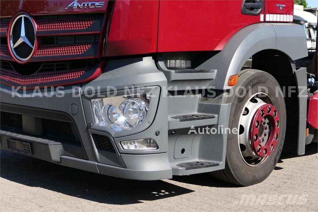 Mercedes-Benz Antos 2443 Metago Car Transporter Truck with Car T Camiones portacoches