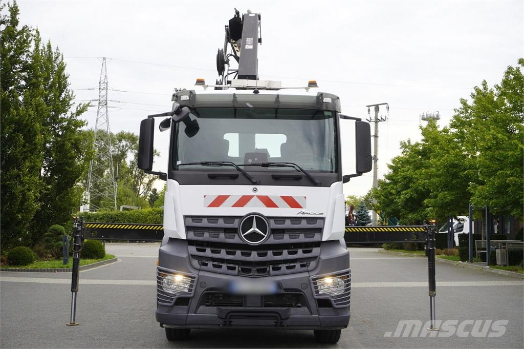 Mercedes-Benz Arocs 1833 4×2 / 50 tho. km! / HIAB X-HIPRO 192 ES شاحنات المعدات  المحمولة لحفر الآبار