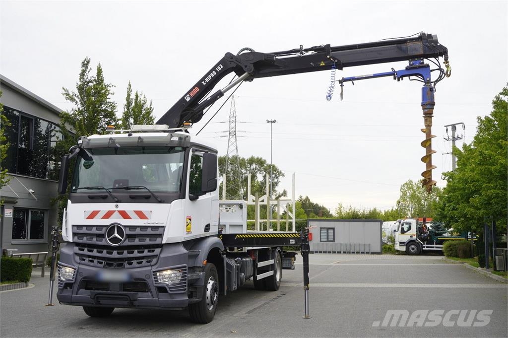 Mercedes-Benz Arocs 1833 4×2 / 50 tho. km! / HIAB X-HIPRO 192 ES شاحنات المعدات  المحمولة لحفر الآبار