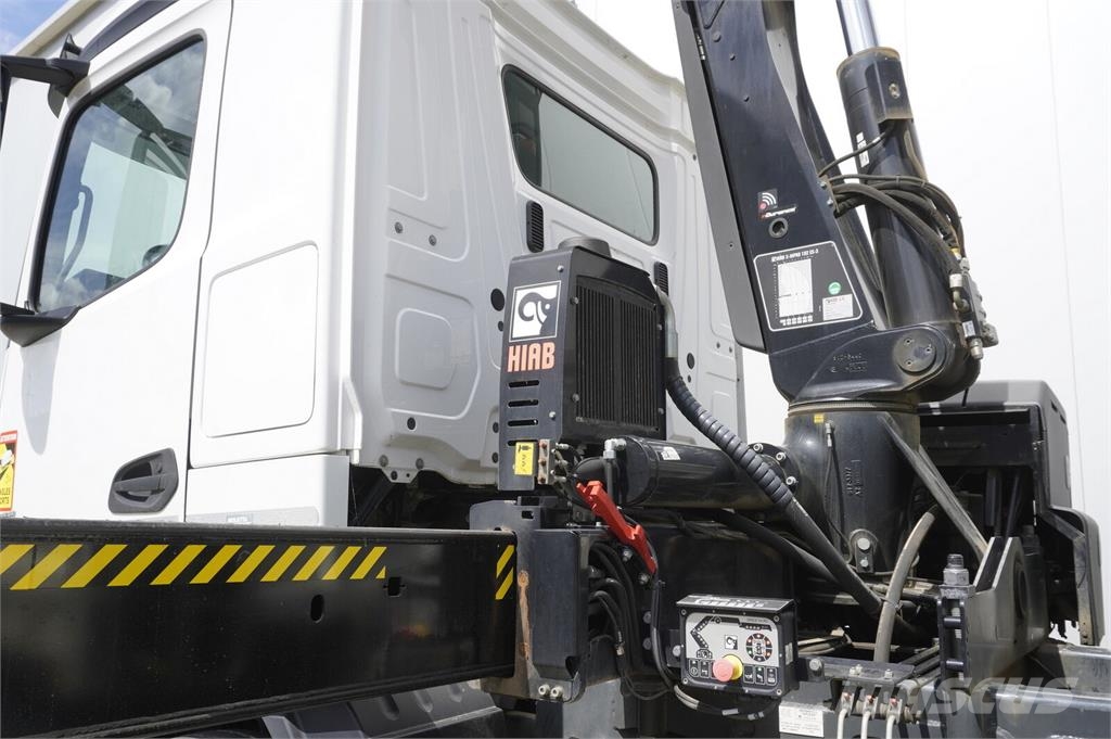 Mercedes-Benz Arocs 1833 4×2 / 50 tho. km! / HIAB X-HIPRO 192 ES Camiones de perforación móvil