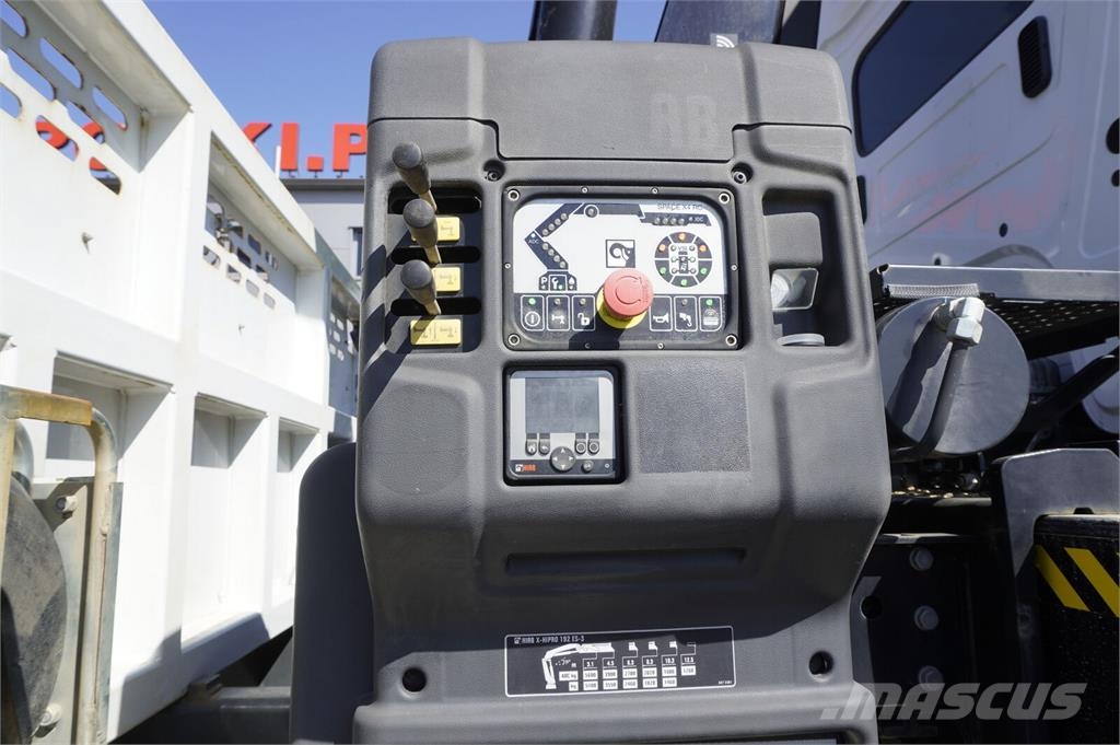 Mercedes-Benz Arocs 1833 4×2 / 50 tho. km! / HIAB X-HIPRO 192 ES رافعات مجنزرة