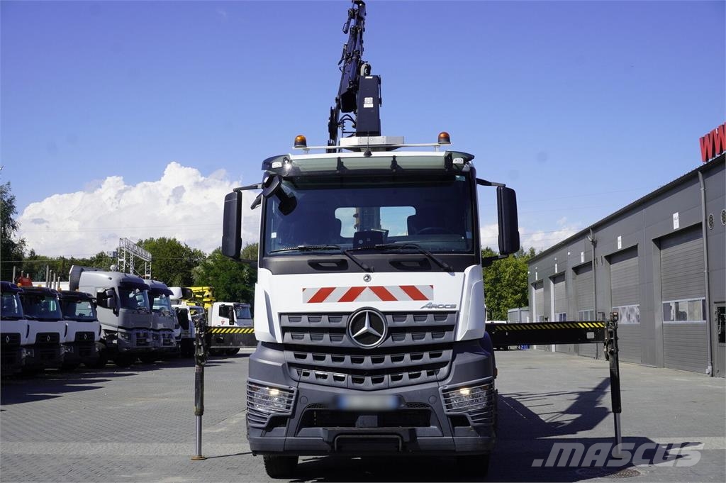 Mercedes-Benz Arocs 1833 4×2 / 50 tho. km! / HIAB X-HIPRO 192 ES Camiones de perforación móvil