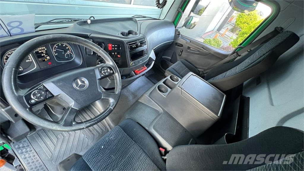 Mercedes-Benz ATEGO 1218 CONTAINER LIFT 1500 kg Camion Fourgon