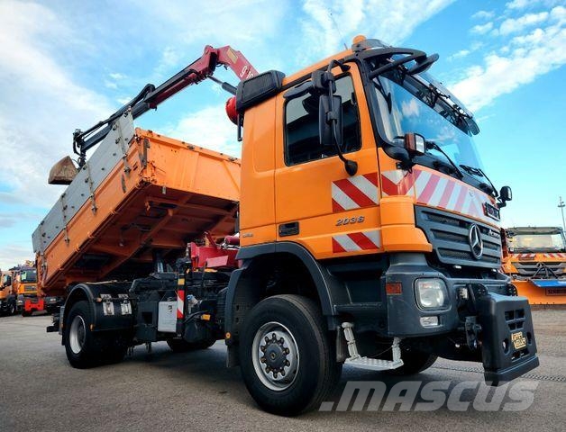 Mercedes-Benz Actros 2036 4x4 HMF 910 Kran Funk Euro5 Kipper