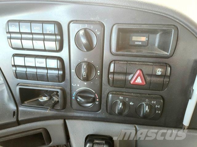 Mercedes-Benz Actros 2036 4x4 HMF 910 Kran Funk Euro5 Kipper