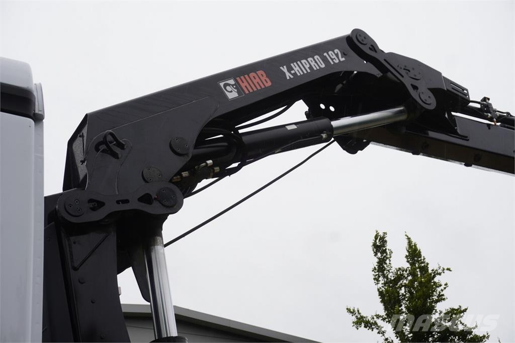 Mercedes-Benz Arocs 1833 4×2 / 50 tho. km! / HIAB X-HIPRO 192 ES Grue sur chenilles