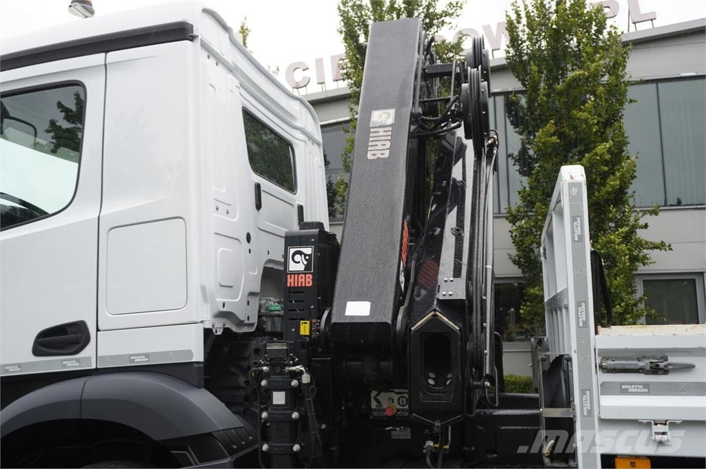 Mercedes-Benz Arocs 1833 4×2 / 50 tho. km! / HIAB X-HIPRO 192 ES Grue sur chenilles