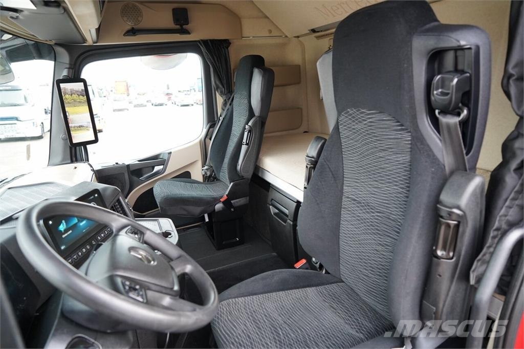 Mercedes-Benz ACTROS 1845 / MP5 / BIG SPACE / OPONY 100% / PO KO Nyergesvontatók