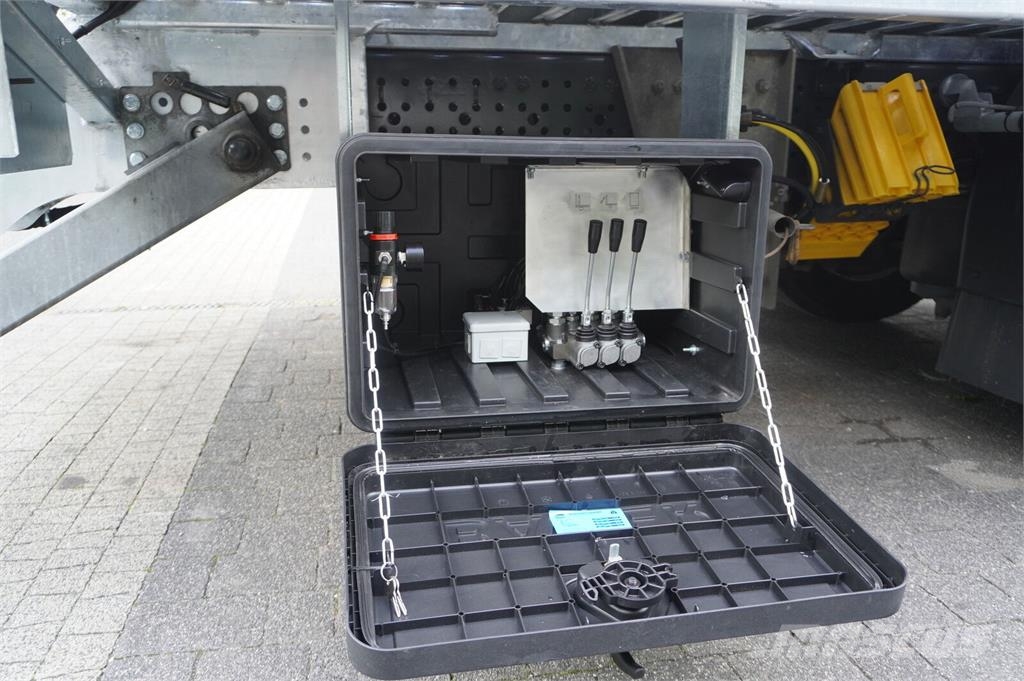 Mercedes-Benz Actros 1840 / NEW galvanized Tow truck 9.2 m / Sle Автовози