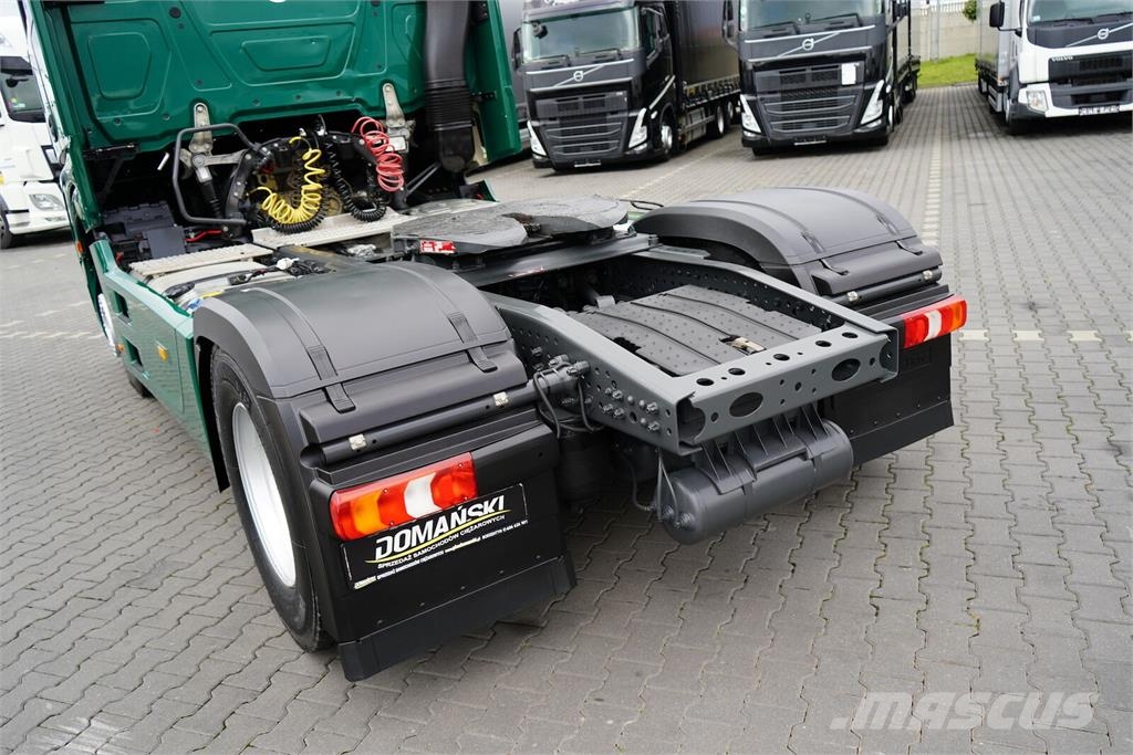 Mercedes-Benz ACTROS / 1845 / E 6 / MP 5 / STREAM SPACE / I – CO Vetopöytäautot