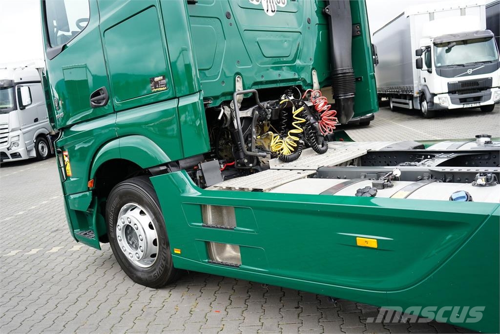 Mercedes-Benz ACTROS / 1845 / E 6 / MP 5 / STREAM SPACE / I – CO Vetopöytäautot