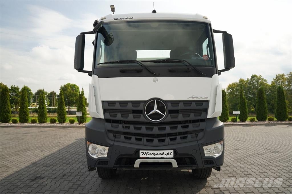 Mercedes-Benz AROCS 3240 / 8x4 / WYWROTKA DWUSTRONNA - 5,7 M / H Kiperi kamioni