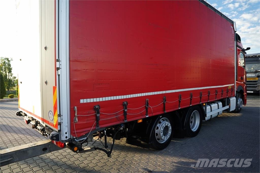 Mercedes-Benz Actros 2545 Camiones de caja de lona