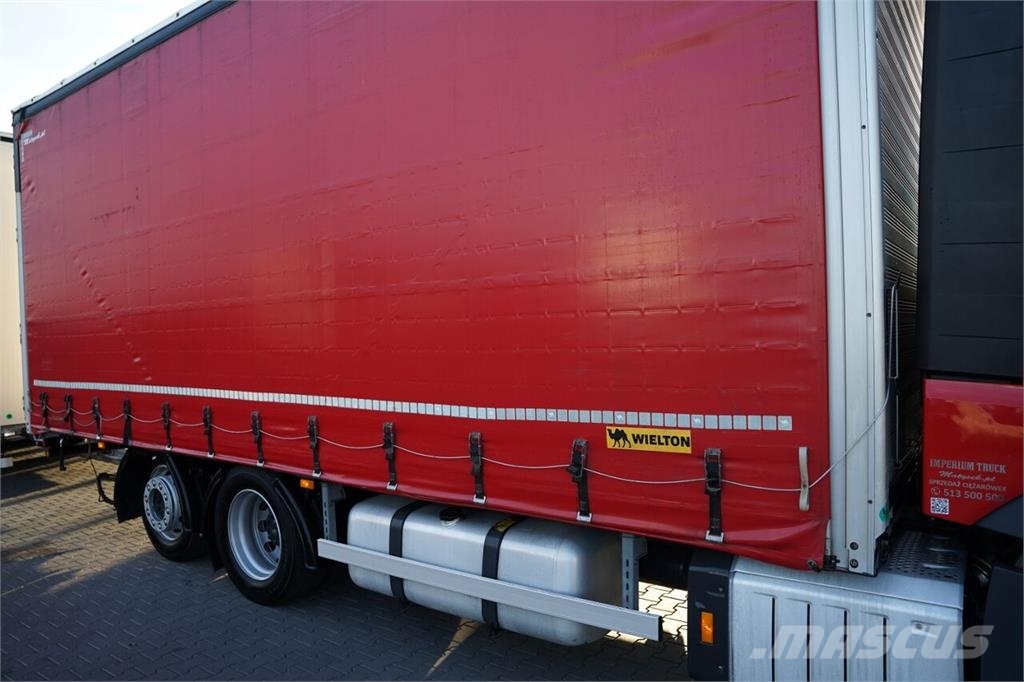 Mercedes-Benz Actros 2545 Camiones de caja de lona