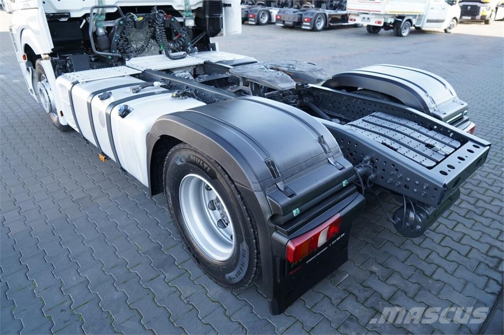 Mercedes-Benz ACTROS 18 48 / MP5 / GIGA SPACE / RETARDER / SALON وحدات الجر