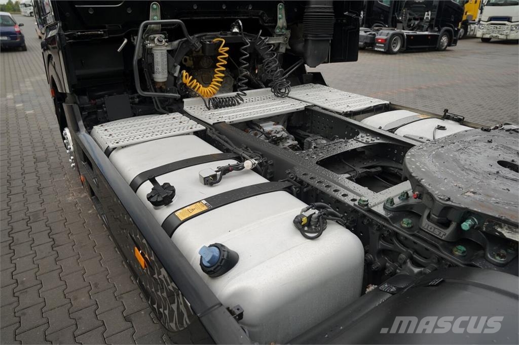 Mercedes-Benz ACTROS 1848 / GIGA SPACE / EURO 6 وحدات الجر