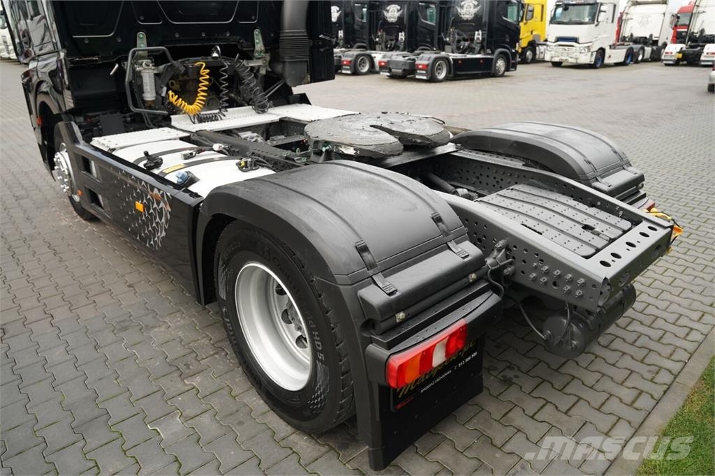 Mercedes-Benz ACTROS 1848 / GIGA SPACE / EURO 6 وحدات الجر