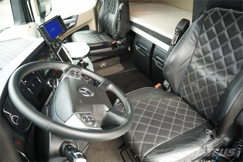 Mercedes-Benz ACTROS 18 53 / BIG SPACE / RETARDER / BOGATE WYPOS Тягачі
