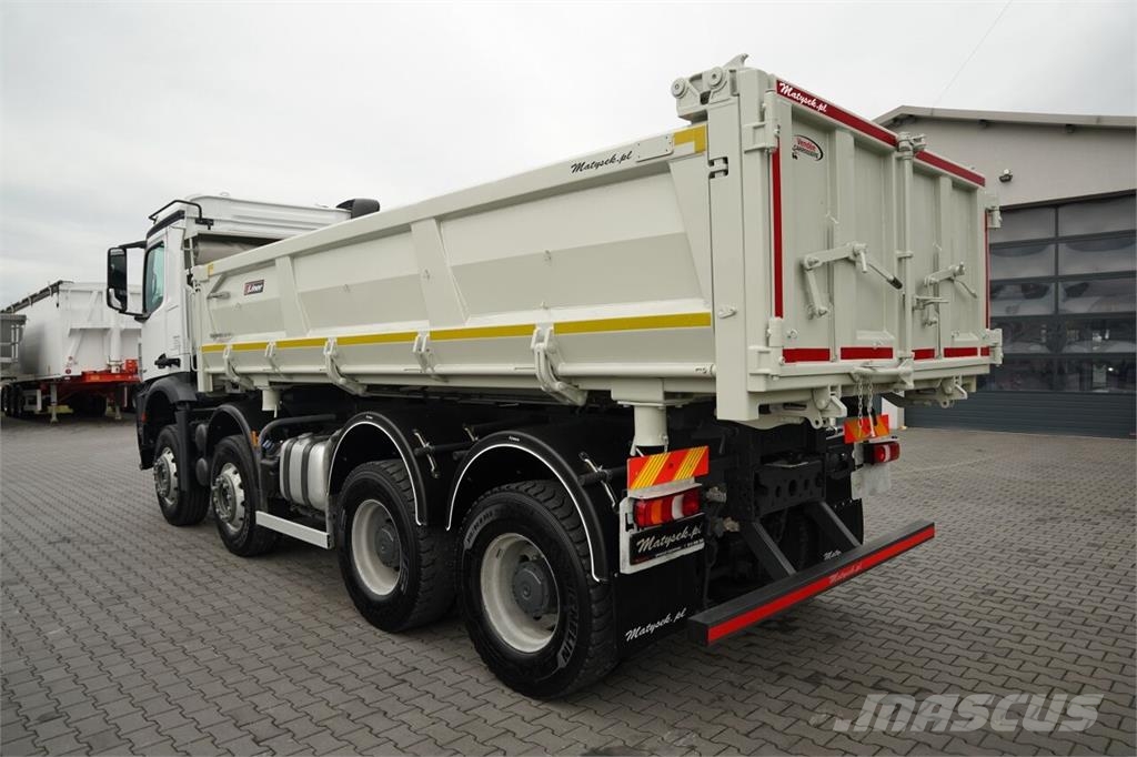 Mercedes-Benz AROCS 3240 / 8x4 / WYWROTKA - 5,7 M / HYDROBURTA / Camion benne