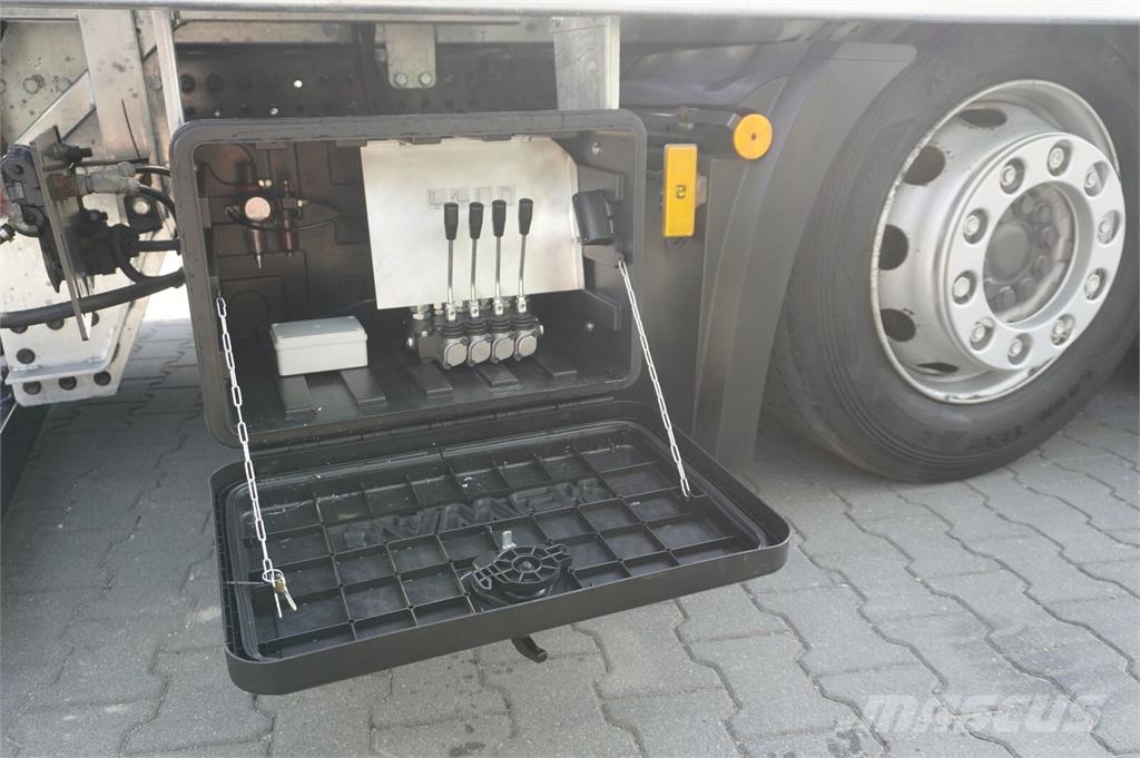 Mercedes-Benz Actros 2542 MP5 Low deck / NEW tow truck 9.4 m GAL Autovežiai