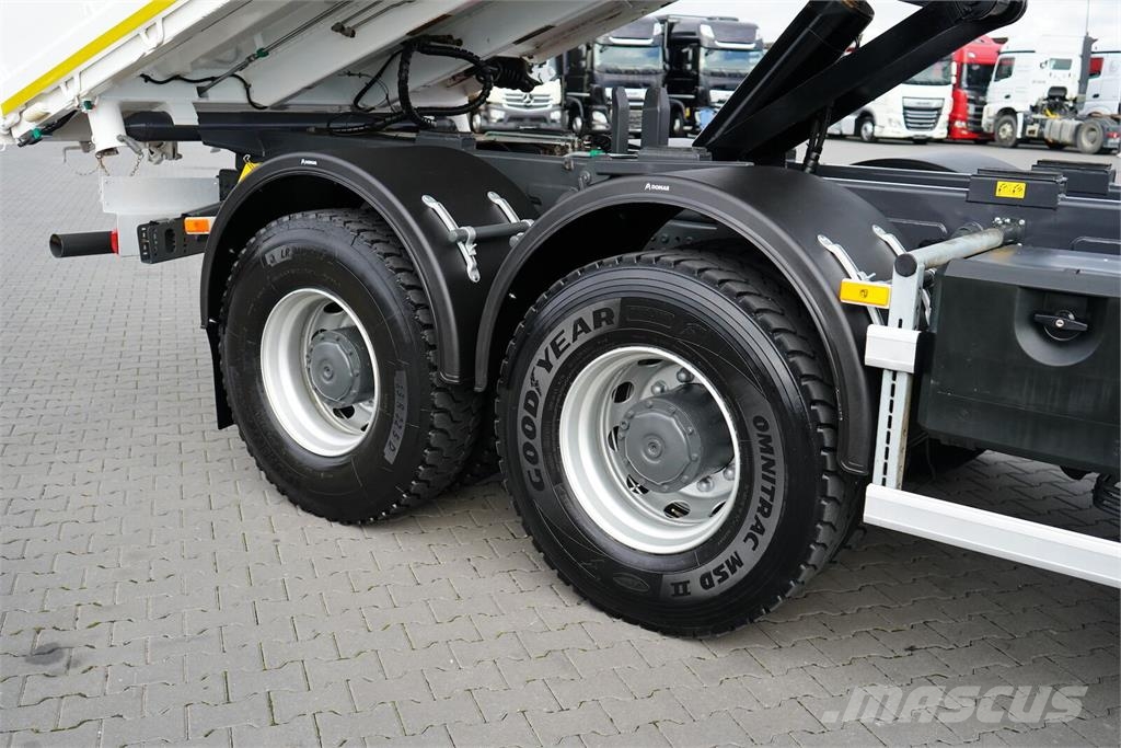 Mercedes-Benz AROCS / 2636 / E 6 / WYWROTKA + HDS / 6 X 4 / HIAB Sklápače