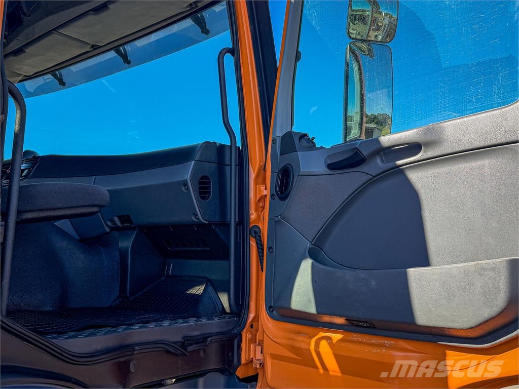Mercedes-Benz Actros 4144 * KIPPER 8x8 * Top Zustand! Sklápače