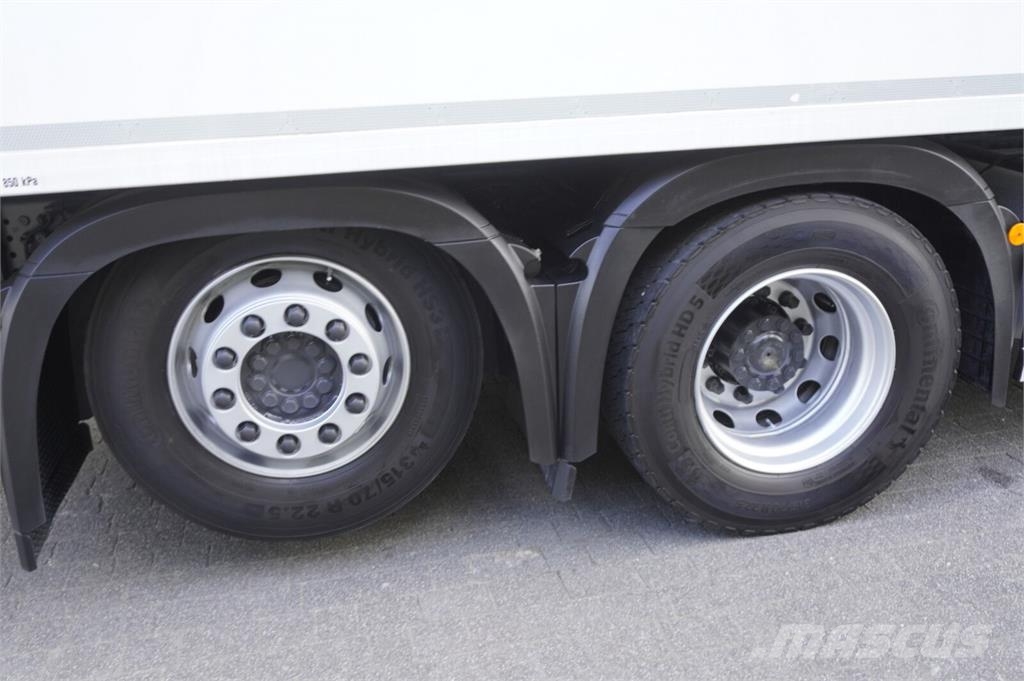 Mercedes-Benz Actros 2546 MP5 / Hagemann 18 EPAL refrigerator /  Temperature controlled trucks