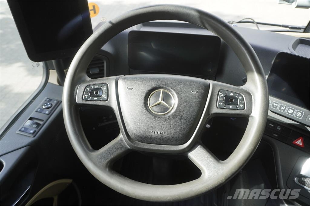 Mercedes-Benz Actros 2546 MP5 / Hagemann 18 EPAL refrigerator /  Temperature controlled trucks