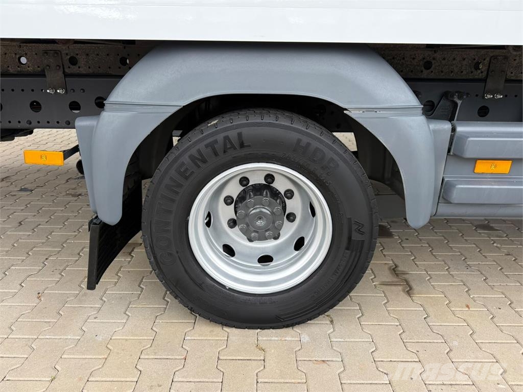 Mercedes-Benz Atego 1223 Dobozos teherautók